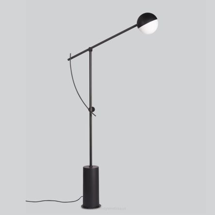 Nowoczesna, designerska, podłogowa lampa Balancer zaprojektowana przez Yuue dla Northern Lighthing