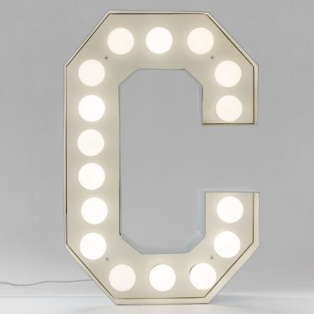 VEGAZ - lampy w kształcie liter projektu SELAB dla SELETTI